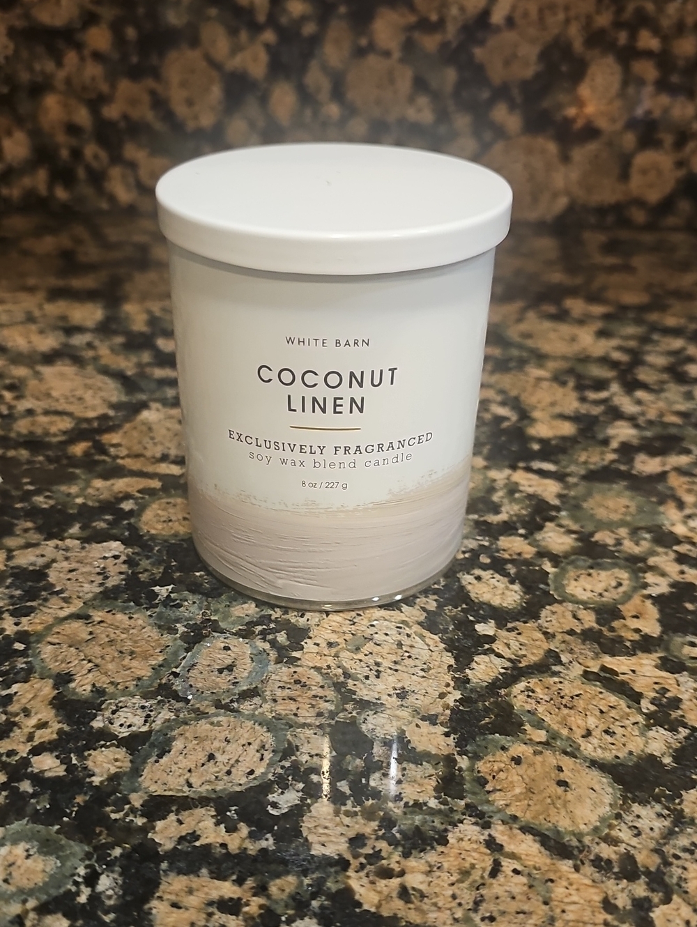 White Barn Coconut Linen Single Wick Candle